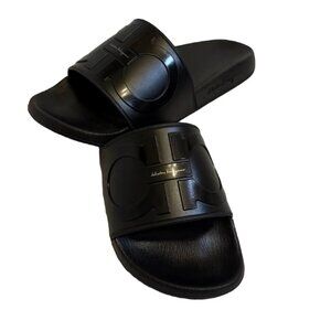 Salvatore Ferragamo Men’s Groove 2 Gancini Pool Slide Sandals – Nero–Size 8M US